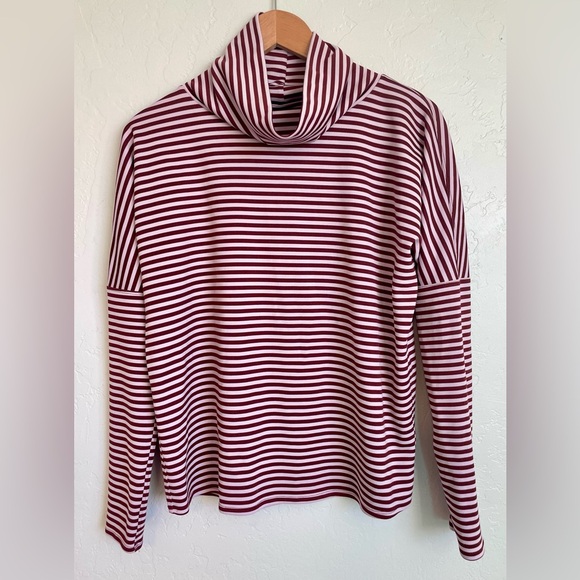 Oiselle Big Stripe Mock Neck Top - Medium - Picture 1 of 5